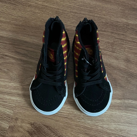 Vans Harry Potter High Tops Sz 6.5 toddler - Picture 3 of 4